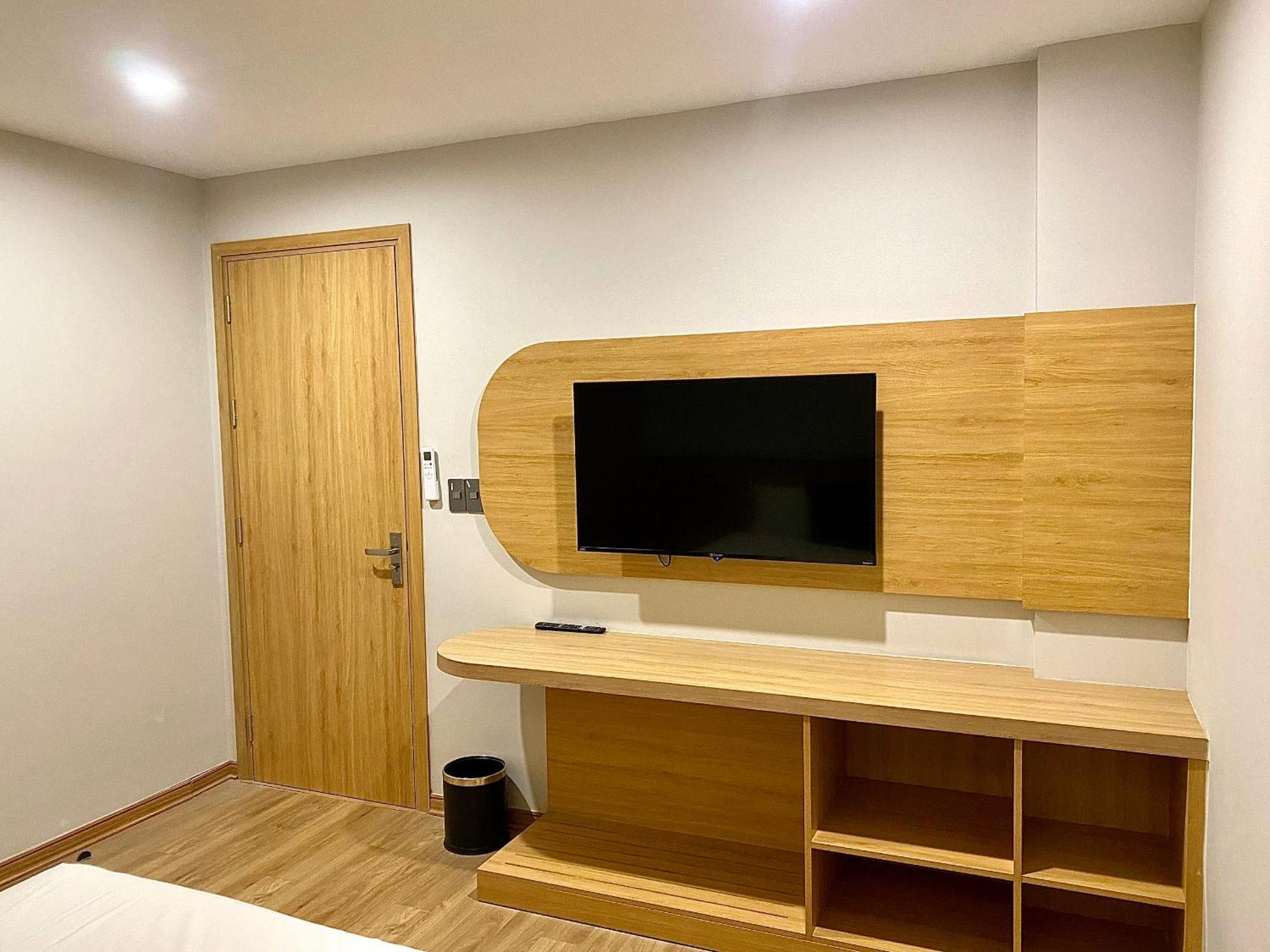 Milash Boutique Hotel Ha Long Exterior photo