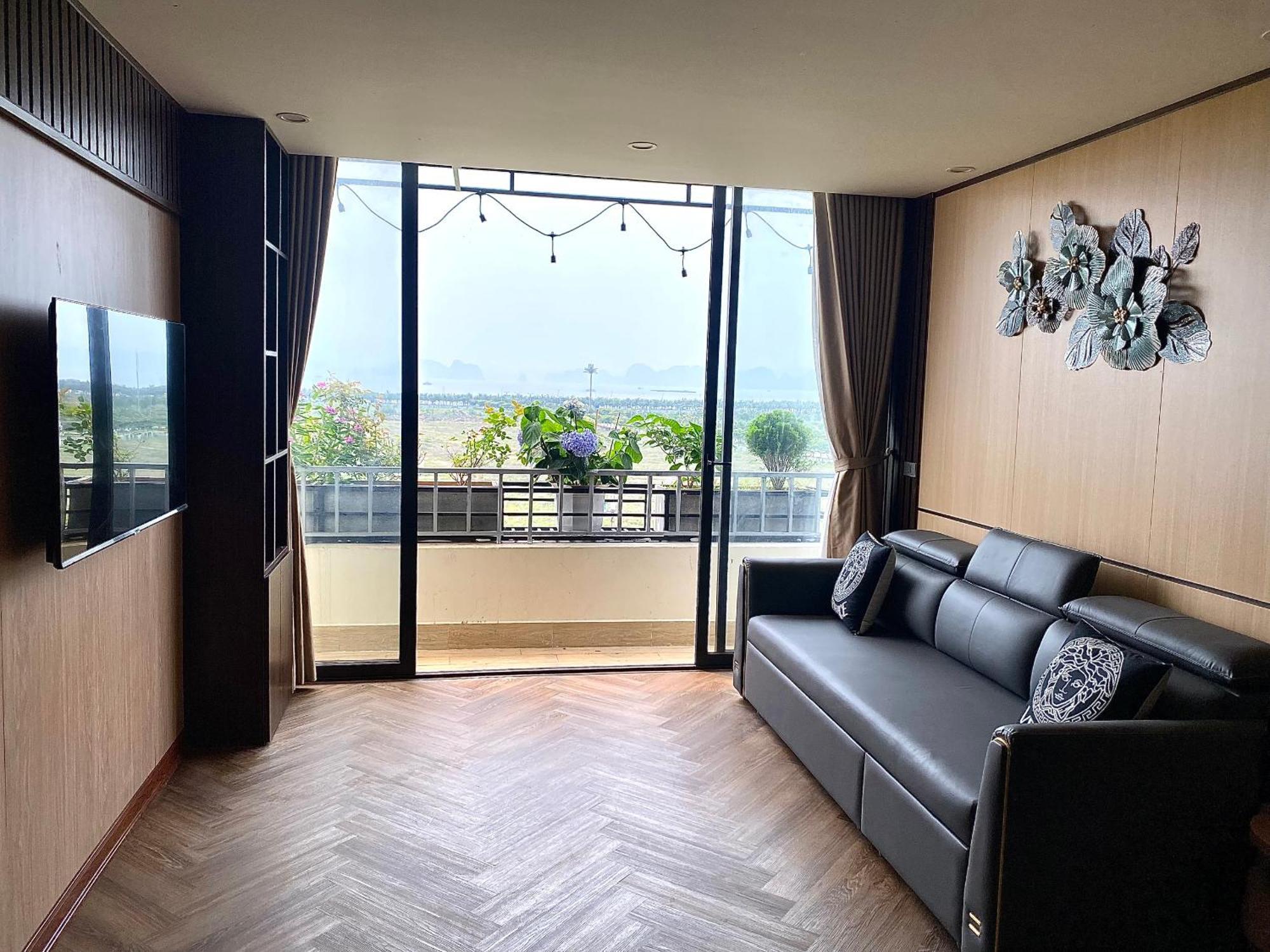 Milash Boutique Hotel Ha Long Exterior photo